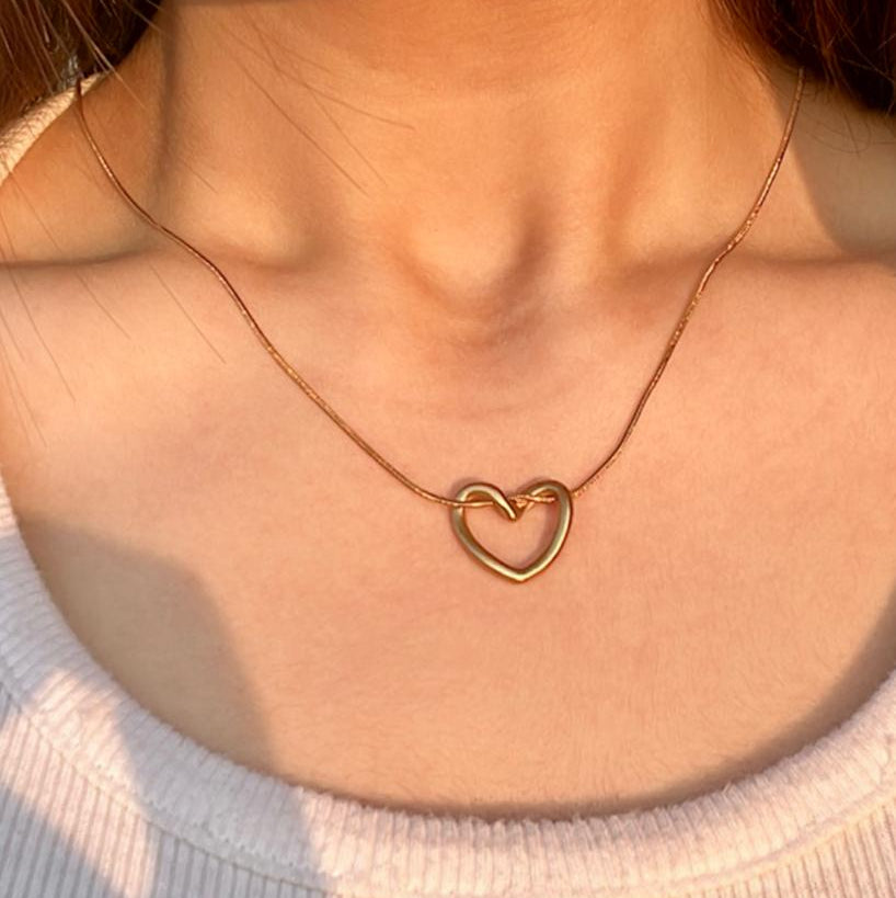 Minimalist Heart Charm Necklace