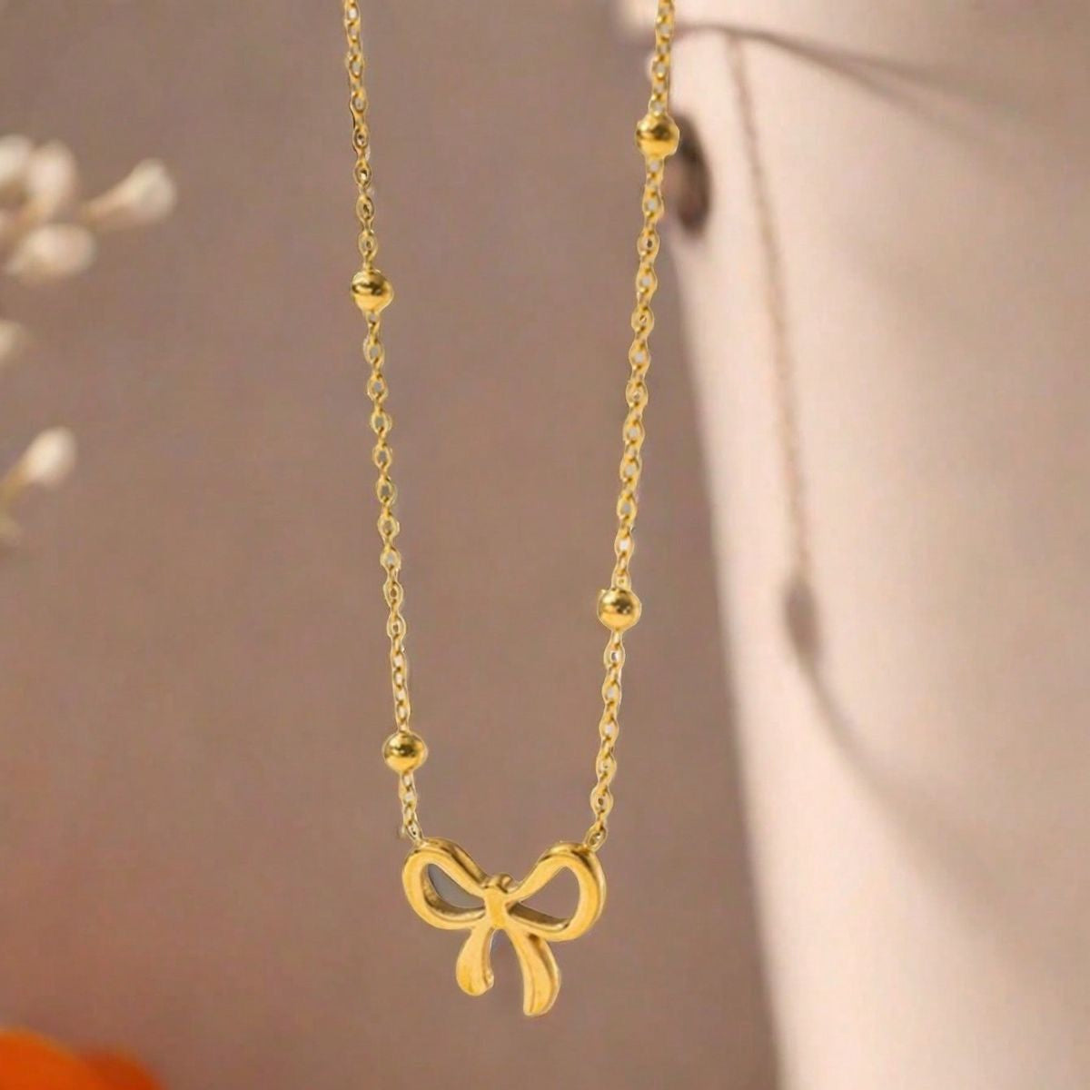 Dainty Bow Charm Necklace Gold